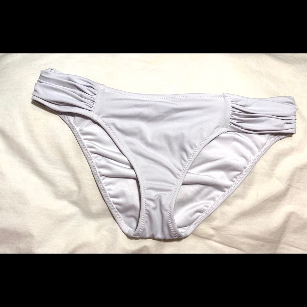 White Shade & Shore shore bikini bottoms size xs